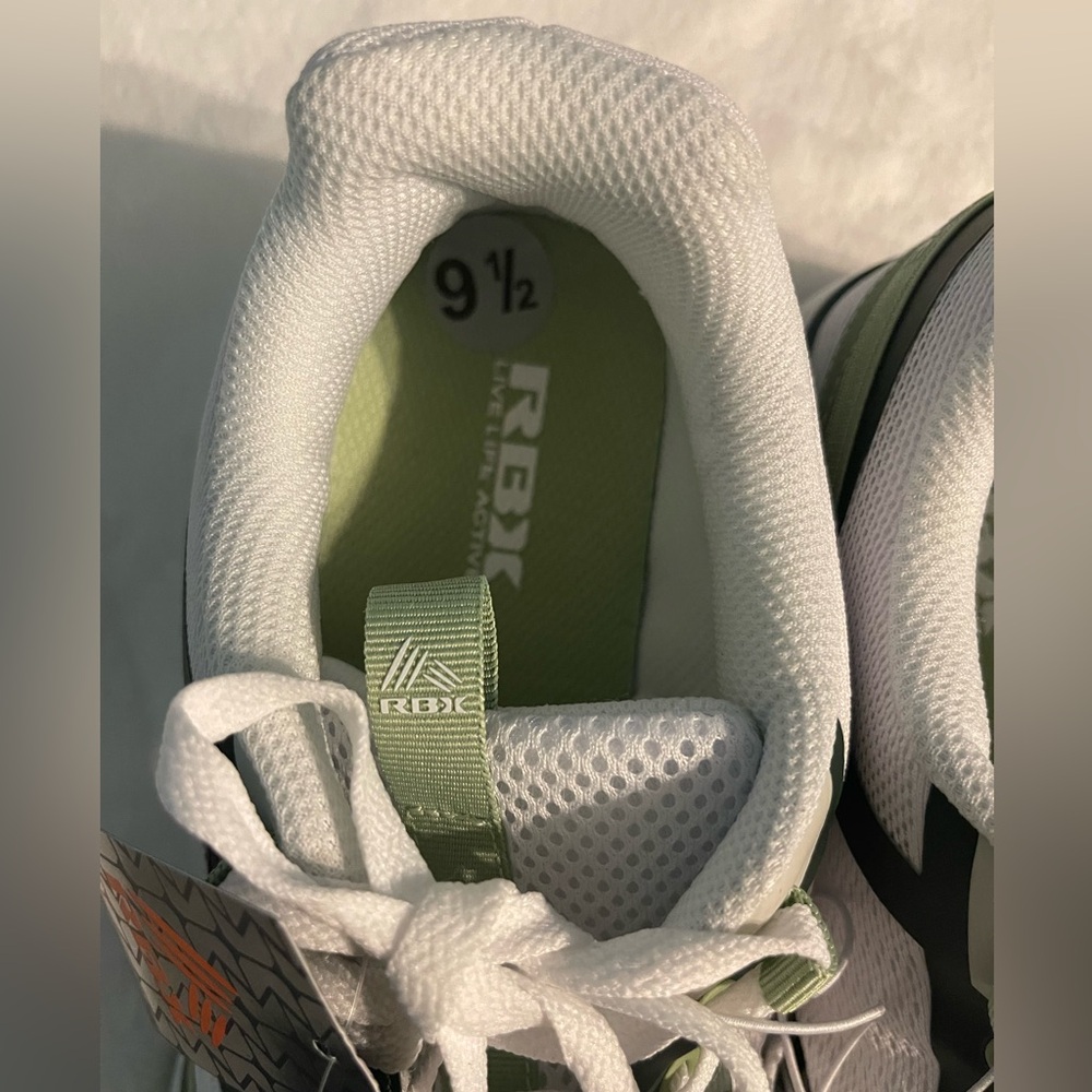 RBX Men's White and Green Athletic Shoes - Picture 11 of 16